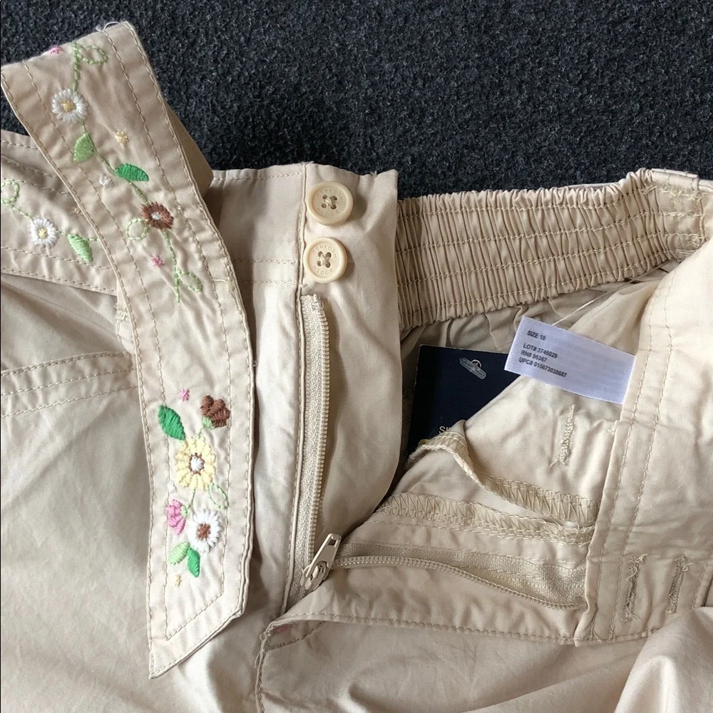 Oshkosh B'Gosh Girls 100% Cotton Shorts, Floral Embroidery Matching Belt Size 10